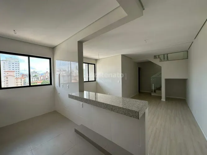 Cobertura à venda no bairro Sagrada Família