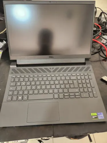 Dell G15 5530 RTX 4050 i5 13° HX 16GB DDR5 512GB NVMe 120hz