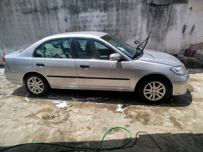 Honda Civic Sedan LX 1.7 16V 115cv Mec. 4P 2004