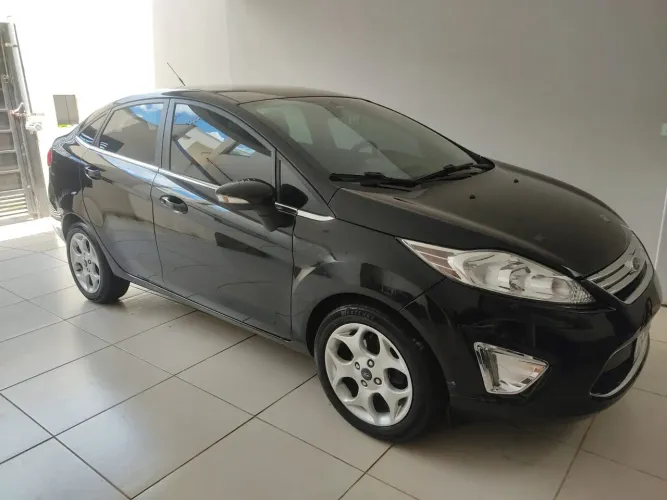 Ford Fiesta SE 1.6 16V Flex 5P 2013