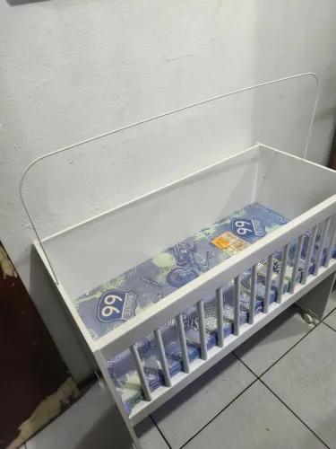 Mini berço semi novo