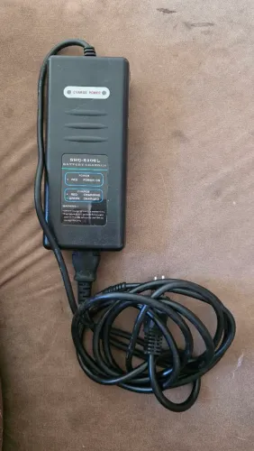 ACEITO TROCA Carregador de Bateria Li-ion 36V 2A - Bike Elétrica / Patinete