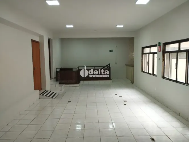 Sala disponível para Locação no bairro Nossa Senhora Aparecida em Uberlândia-MG