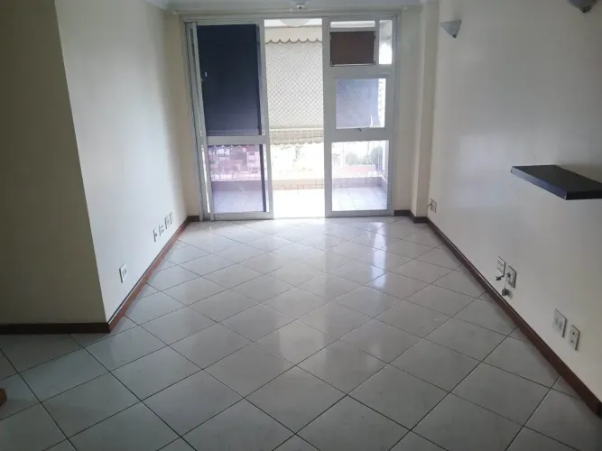 NA RUA SILVA MOURÃO QUASE EM FRENTE NORTE SHOPPING