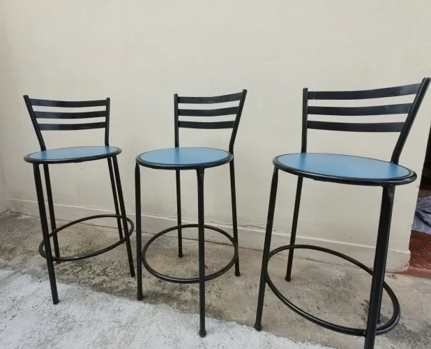 03 Banquetas - entrega grátis em Lorena.
