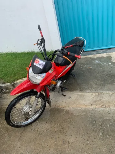 Vende-se moto 