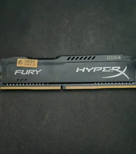 Memória RAM HyperX 8gb 2400MHz