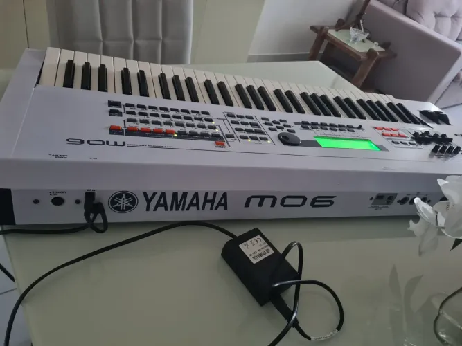 yamaha mo6 teclado sintetizador