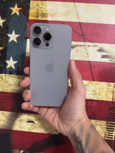 iPhone 15 pro max 256gb