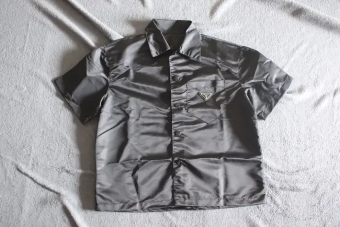 Camisa Prada em Re Nylon