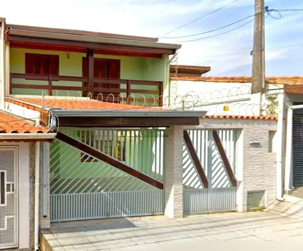 Sobrado Porteira Fechada com Elevador e Renda Ativa (Airbnb) no Jardim Simus