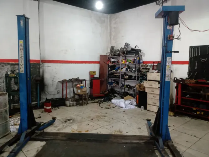 Elevador de automóveis