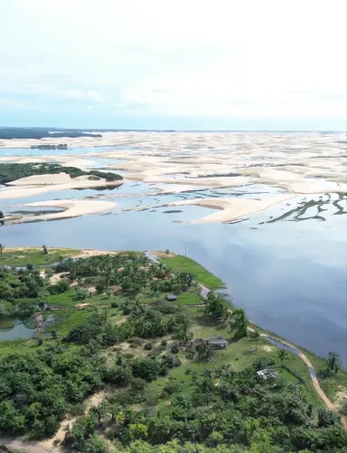 Terreno dentro dos Lençóis Maranhenses