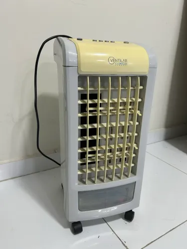 Climatizador de Ar Cadence Usado