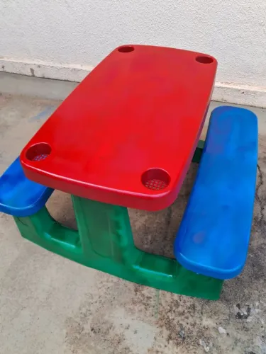 Por 150. - Mesinha infantil