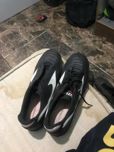 Chuteira de socyete da mizuno