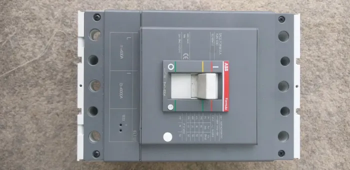 DISJUNTOR ABB SACE FORMULA A3N 630A.