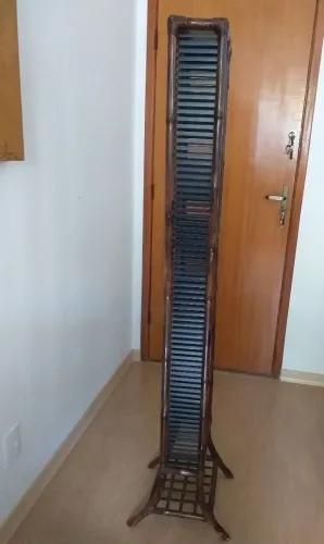 Porta cds e dvds 