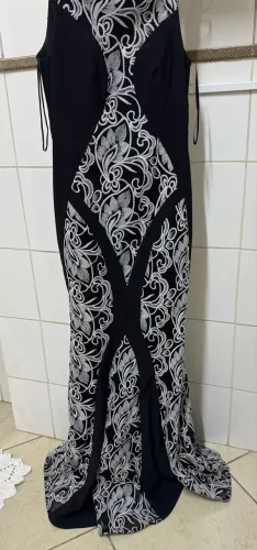 Vestido rendado longo saia sereia tvz