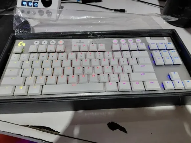 Logitech G915 TKL