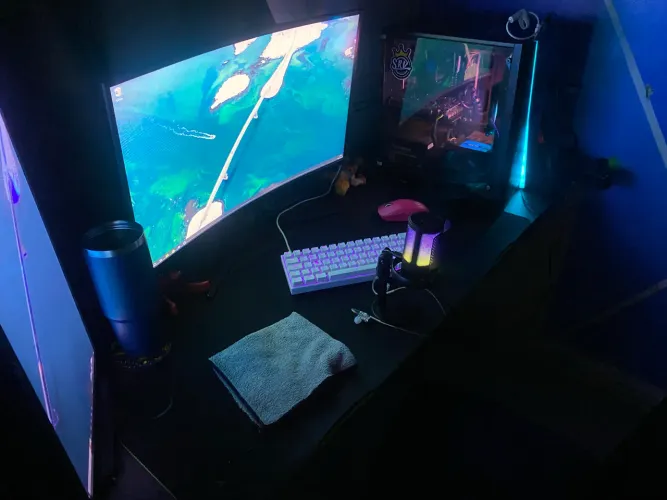 Pc gamer roda tudo + 2 monitores + teclado e mouse + microfone e fone