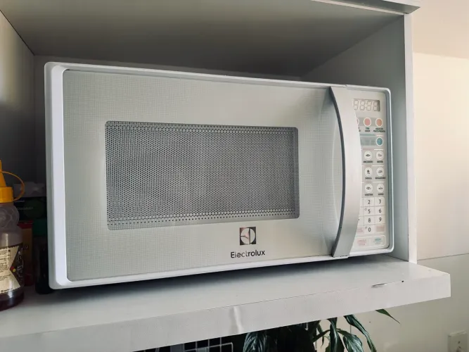 Microondas Electrolux 20lts