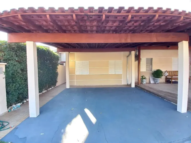 Casa térrea no condomínio RESIDENCIAL VALE DO CAFÉ em Presidente Prudente