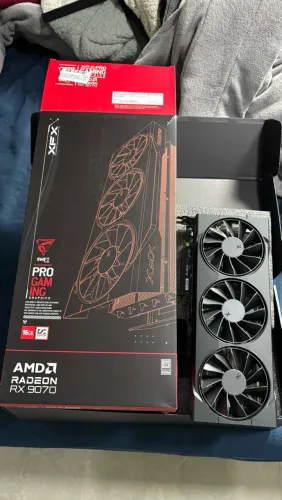 Rx 9070 OC muito nova com apenas 1 mês de uso