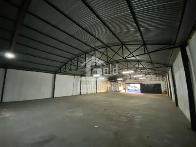 Galpão para alugar com 222m² no bairro Vila Seixas