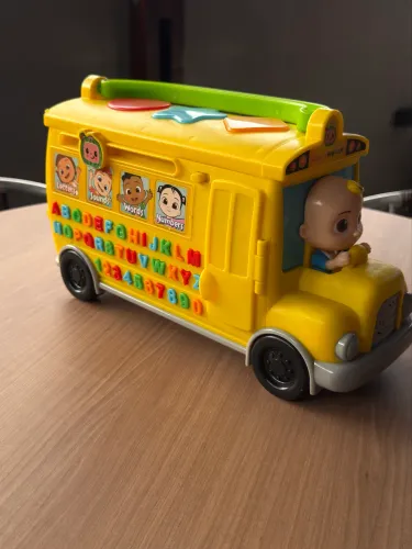 Ônibus Escolar Interativo CoComelon