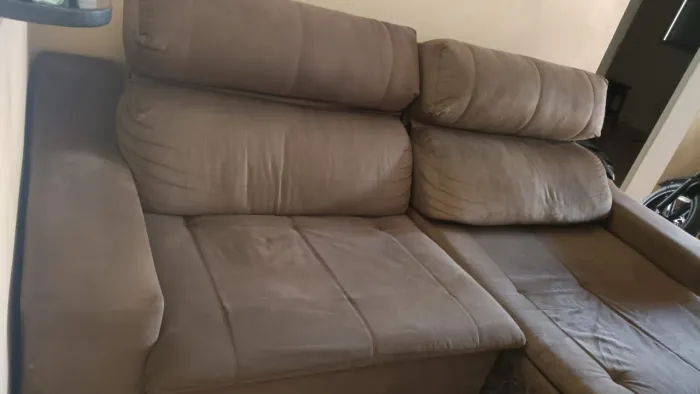 Sofá retrátil e reclinável