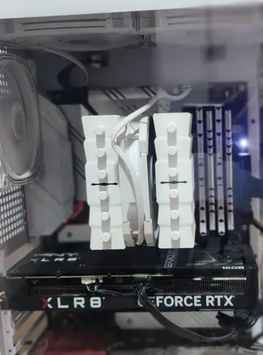 PC GAMER Ryzen 5600x3D 64GB RAM 512GB SSD M2 RTX 4060TI 16GB VRAM