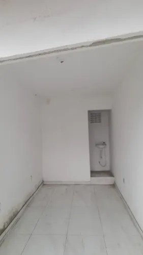 Alugo Ponto comercial na principal do jacintinho