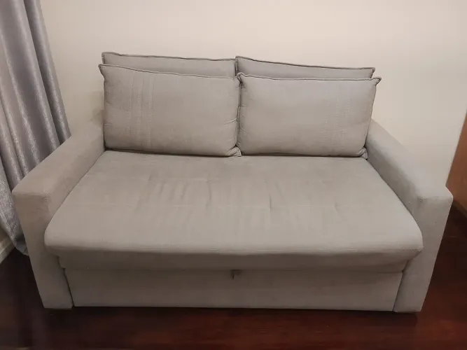 Sofá-cama Novíssimo sem detalhes