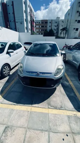 Fiat Punto Attractive 1.4 Fire Flex 8V 5P 2015
