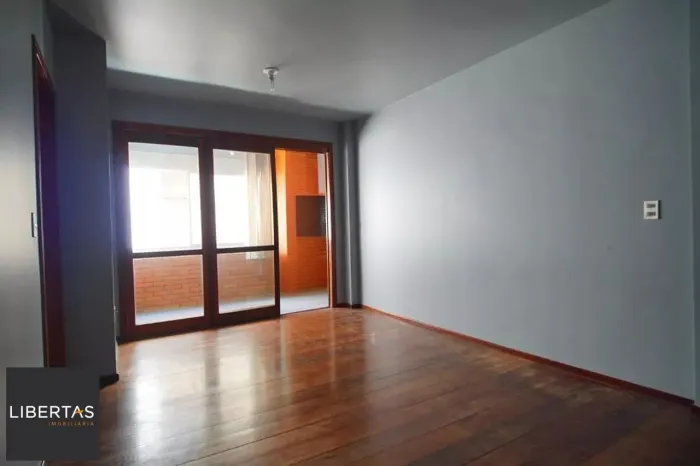 Apartamento de 3 dormitórios à venda em Petrópolis - Porto Alegre