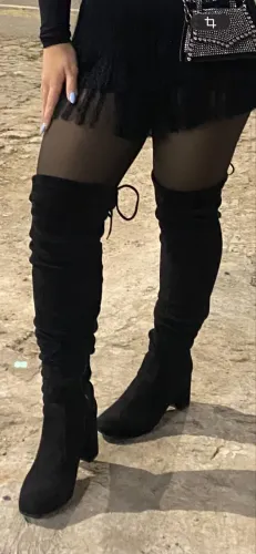 Bota de camurça com salto