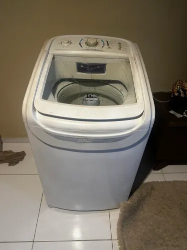 Máquina lavar roupas
