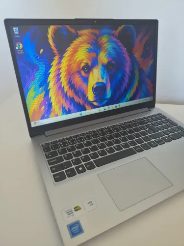 Notebook Lenovo em ótimo estado