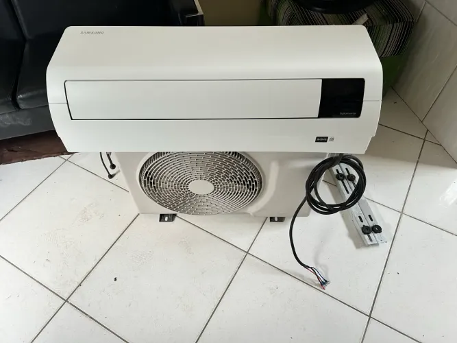 Ar-Condicionado Split Samsung Digital Inverter Ultra Frio 12.000 BTUs 220V