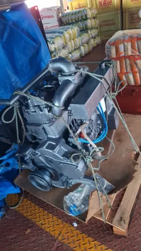 Motor MWM. 4 CIL. 69 HP ESTACIONARIO, TODO RETIFICADO  COM NOTAS( SERVIÇOS  DA RETIFICA)  