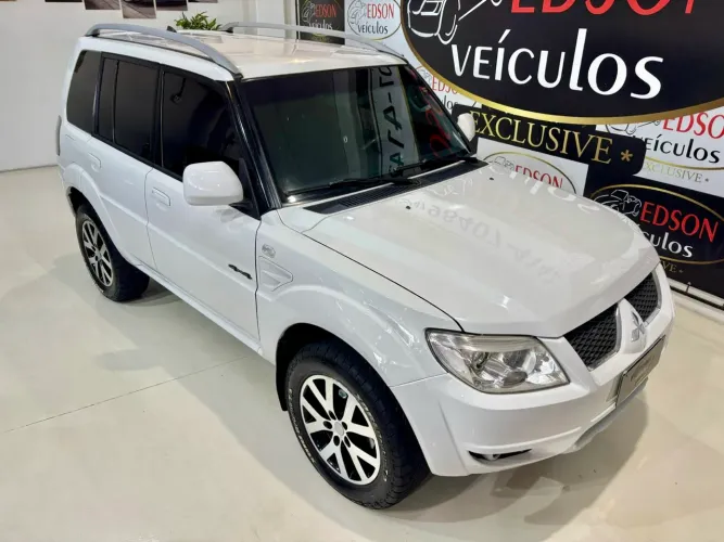 Mitsubishi Pajero TR4 2.0/ 2.0 Flex 16V 4X4 Aut. 2015
