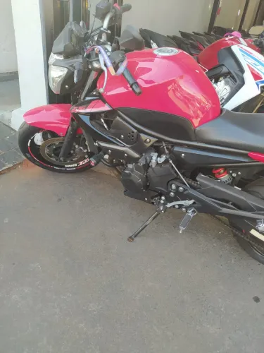 Vendo xj6 modelo 2013