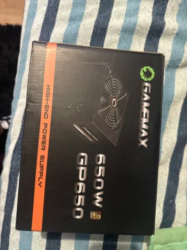 Fonte 650W gamemax