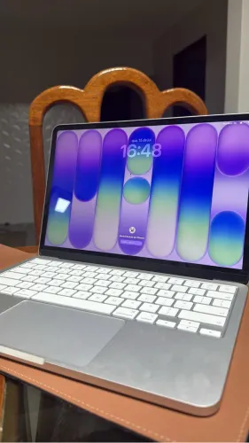 MacBook NEO