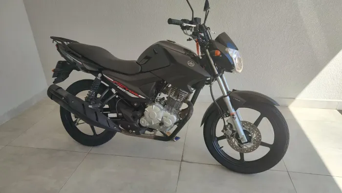 Yamaha Factor 2018 preta