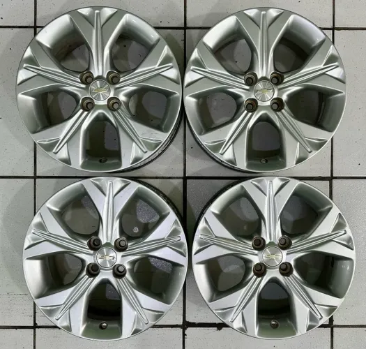 Jg Roda Original Gm Onix Aro 16 furacão 4x100 Semi nova