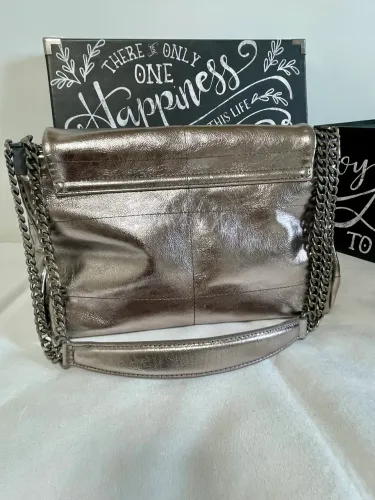 Linda Bolsa Nova