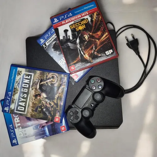 Playstation 4 (1 Tb) + controle original + 4 jogos