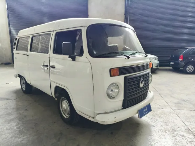 Volkswagen Kombi Standard 1.4 MI Total Flex 8V 2011